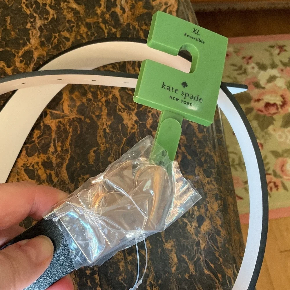 NWT Kate Spade Leather Reversible Black/ White Spade Buckle Woman Belt Size USXL
